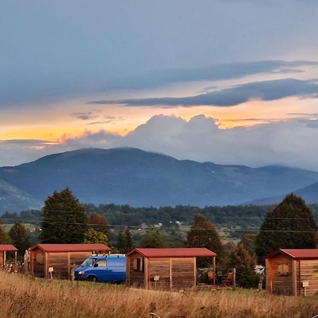 Hotel Camp The Sunrise Hill Pivka Exterior foto