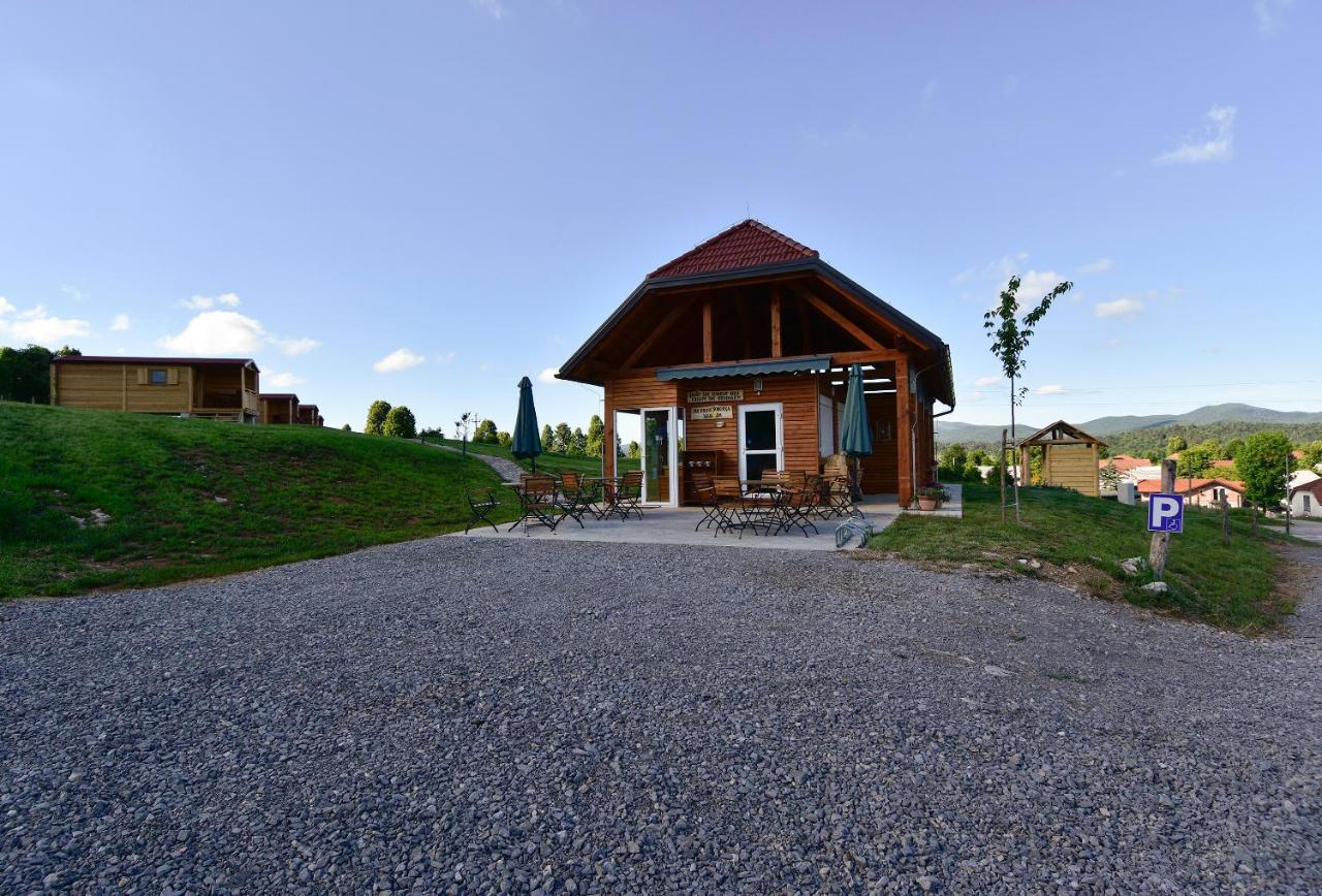 Hotel Camp The Sunrise Hill Pivka Exterior foto