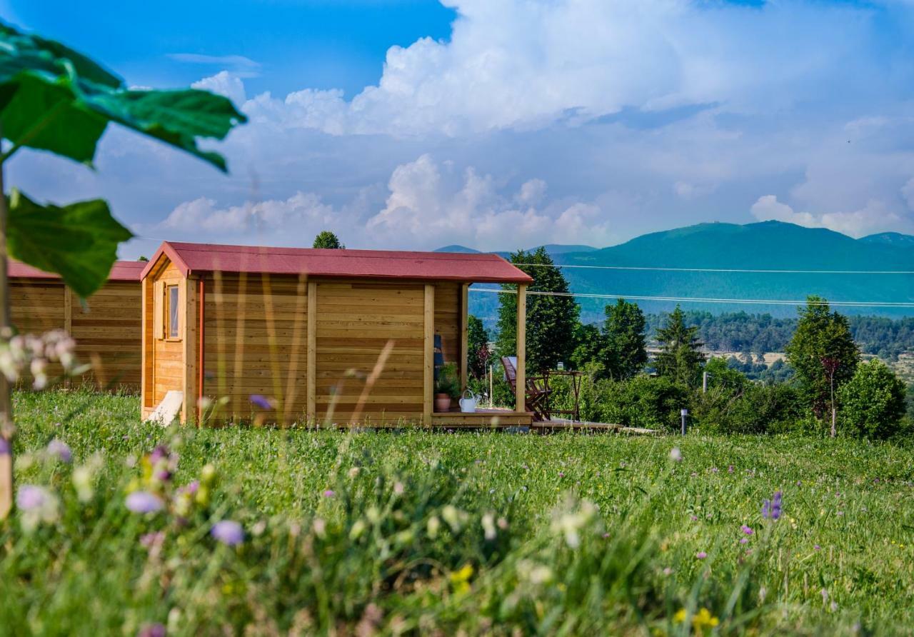 Hotel Camp The Sunrise Hill Pivka Exterior foto